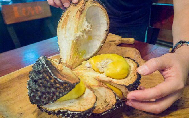 Độc đáo món sầu riêng nướng thơm lừng khiến nhiều fan phải ‘điêu đứng’ khi nhìn thấy