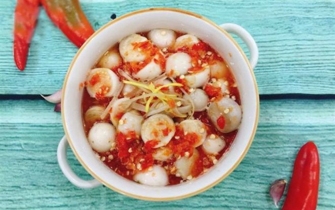 Kỹ nghệ muối cà để ‘lừa’ cơm ngày Hà Nội nắng nóng đỉnh điểm