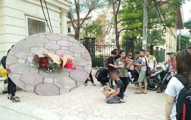 Quỳ gối bày tỏ tình cảm với người yêu: Chân ái hay chỉ là sự thể hiện thiếu tính đàn ông?