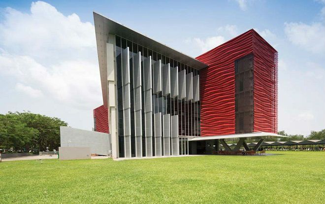 Top 10 trường Đại học khiến sinh viên phải 'lao lực' bởi cường độ học tập cực kì căng thẳng