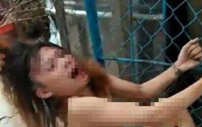 Thông tin mới nhất vụ người vợ xông vào phòng trọ đánh đập lột áo, lôi 'tình địch' ra ngoài đường