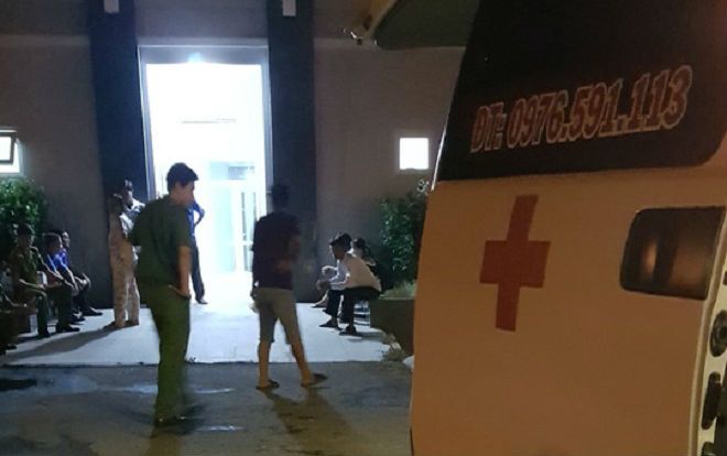 Đang truyền dịch, bé trai bất ngờ giãy dụa rồi tử vong