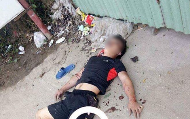 Bàng hoàng phát hiện hai thanh niên thương vong nằm trước nhà