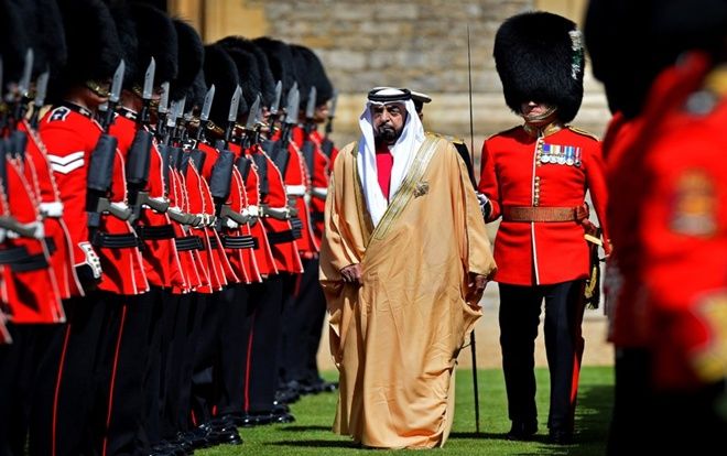 Top 10 vương gia giàu nhất thế giới, không có Nữ hoàng Anh