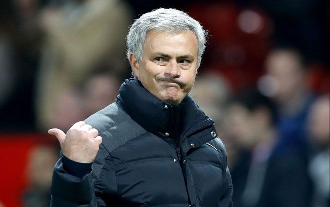 Mourinho ra tối hậu thư: ‘Chạy ngay đi, đừng làm mọi điều tồi tệ hơn’