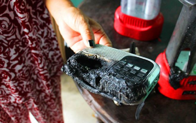 Nhiều đồ vật trong nhà liên tục bốc cháy ở Long An