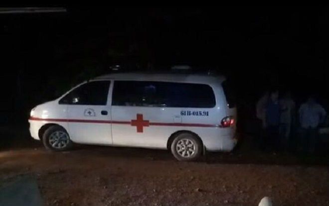 Hoảng hốt phát hiện nam sinh treo cổ tự tử trong phòng KTX