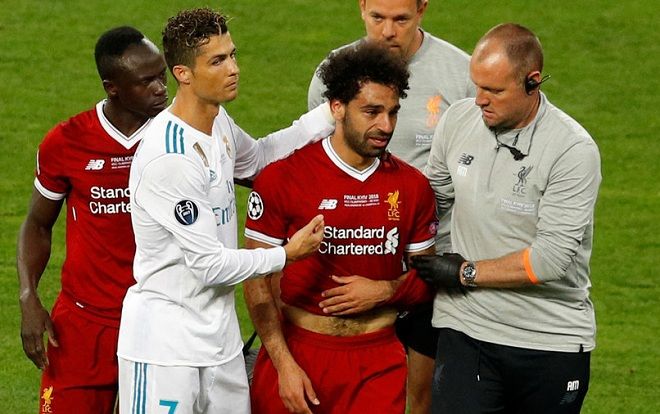 Salah bật khóc vì chấn thương: Giọt nước mắt cho phần còn lại của thế giới