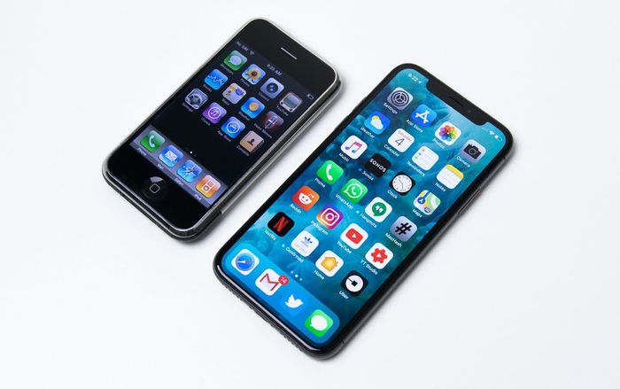 iPhone bị 'ném đá' tơi tả như thế nào khi ra mắt lần đầu năm 2007?