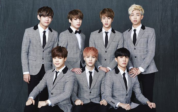 Cả nhóm BTS toàn dùng iPhone đời mới chỉ trừ Jin và đây là lý do tại sao