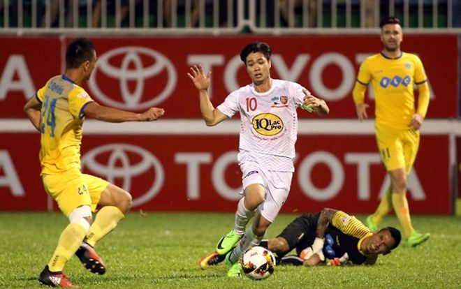 Thấy gì từ siêu phẩm của Công Phượng giúp HAGL hạ Thanh Hóa?