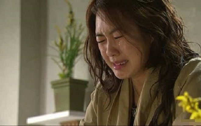 Em chồng đăng đàn tố bồ nhí của anh trai 'lộng hành', ra sức bênh vực chị dâu yêu đuối gây xôn xao