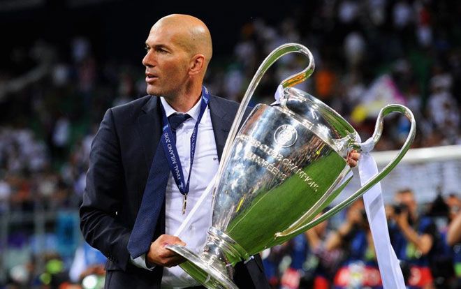 NÓNG: HLV Zidane bất ngờ chia tay Real trên đỉnh vinh quang