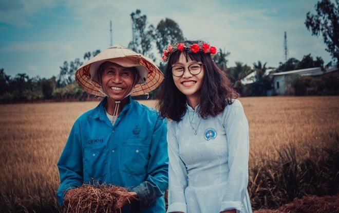 Nữ sinh Cần Thơ rạng rỡ bên người cha chưa từng đi họp phụ huynh