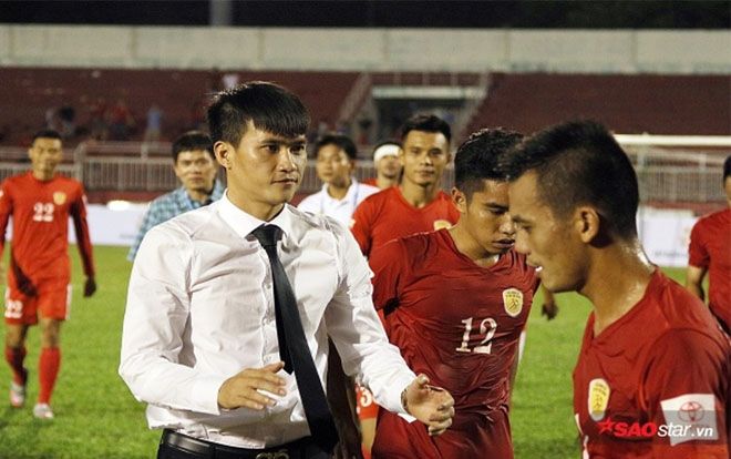 Công Vinh: Tấm gương sáng trong mảng tối bóng đá Việt Nam