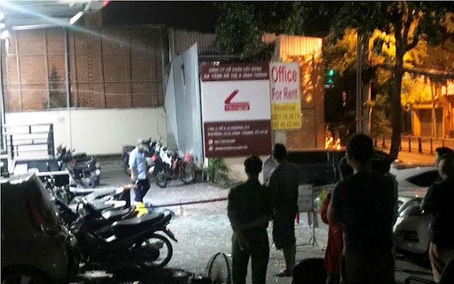 Bảo vệ 18 tuổi rơi từ nhà cao tầng xuống đất tử vong