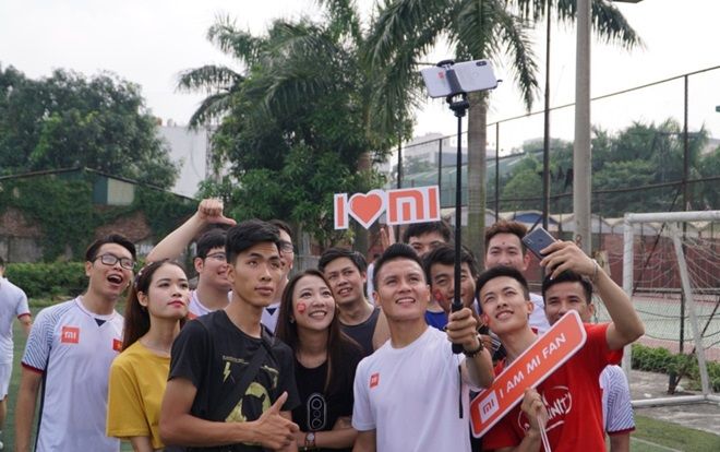 Quang Hải giao lưu cùng Vietnamobile và cộng đồng Mi Fan Hà Nội