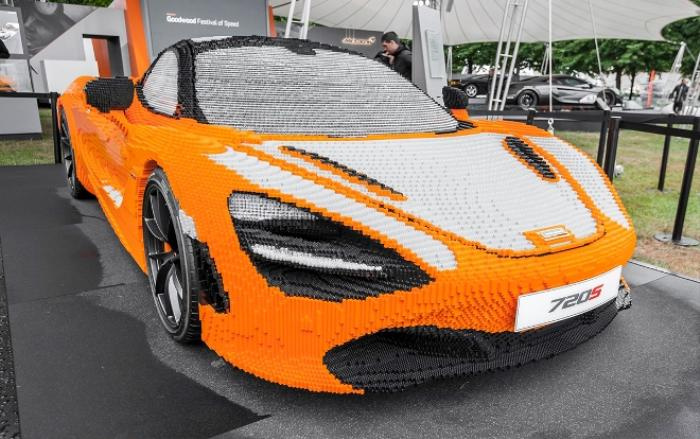 Siêu xe McLaren 720S bằng Lego độc nhất vô nhị trên thế giới