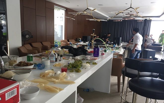 Hàng chục nam nữ thuê biệt thự cao cấp ven biển để thác loạn với 'tiệc ma túy'