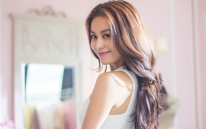 11 năm vắng bóng phim truyền hình và 5 năm điện ảnh, đến lúc Hoàng Thùy Linh nên quay lại diễn xuất?