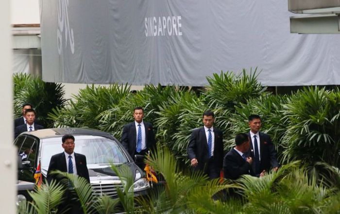 Siêu xe chống đạn trị giá 36 tỷ đồng của ông Kim Jong-un xuất hiện tại Singapore