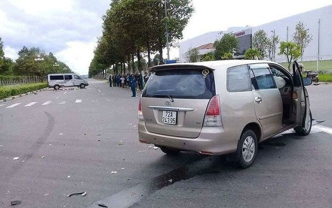 Va chạm giao thông, bé trai bị xe ô tô đè lên người tử vong