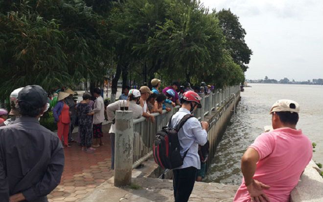 Phát hiện thi thể người đàn ông nổi trên sông Đồng Nai
