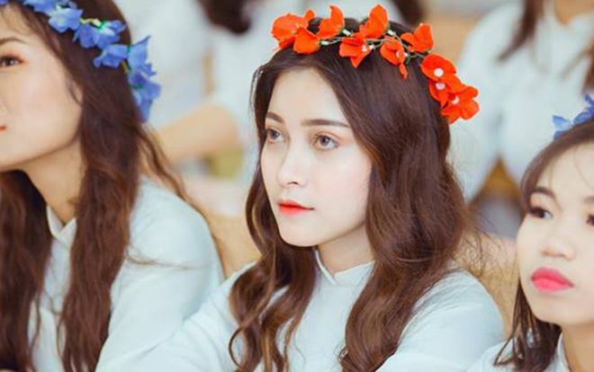 Nữ sinh xinh đẹp tựa thiên thần nổi tiếng trên MXH: 'Mình đang 'bế quan' ôn thi nên không biết thiên hạ nói gì'