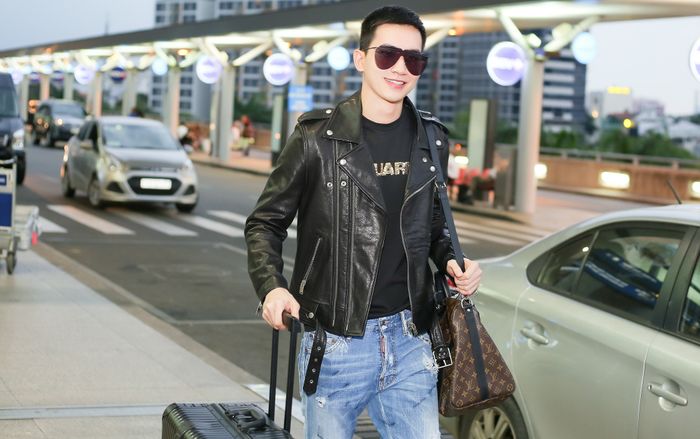 Võ Cảnh diện set đồ trăm triệu, lên đường đến Milan tham dự Tuần lễ thời trang