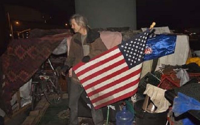 Mặt trái ít biết ở California nổi tiếng giàu có: Giết người, mại dâm, nghèo đói