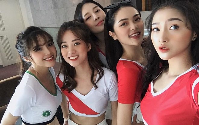 Khi các hot girl tham gia bình luận World cup: Xinh đẹp, nóng bỏng nhưng hổng kiến thức nên trở thành trò cười cho bao người
