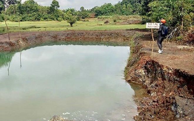 Bàng hoàng phát hiện thi thể 2 học sinh nổi trên mặt hồ