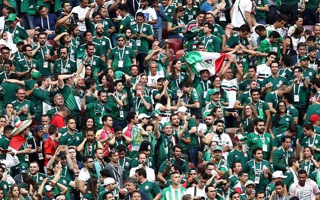 Bị phạt tới 12 lần, cổ động viên Mexico vẫn kỳ thị người đồng tính