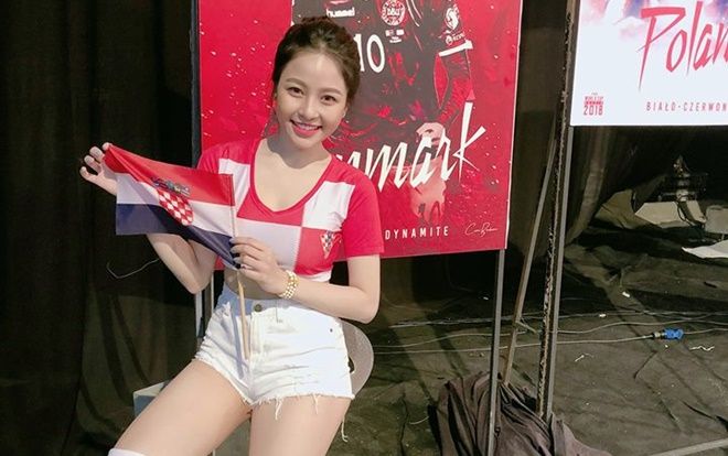 Hot girl Trâm Anh 'gây bão' khi chê Messi yếu đuối hơn Ronaldo trên VTV