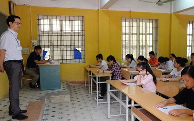 Chuyện bi hài khi coi thi THPT quốc gia ở miền núi