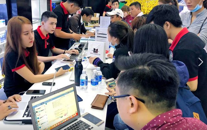 Sang tay điện thoại cũ tăng mạnh dịp World Cup