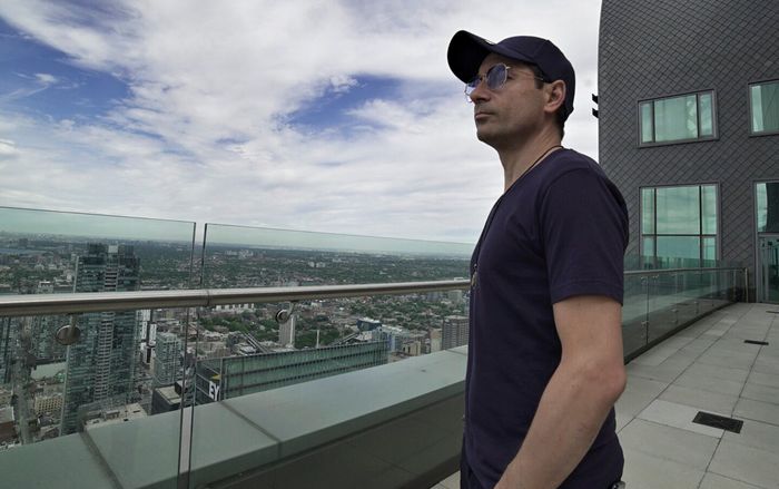 Tỷ phú Bitcoin xây dựng nơi làm việc như trong game