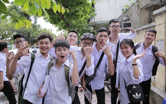 Hôm nay gần 1 triệu sĩ tử cả nước được nghỉ ngơi, kết thúc kỳ thi căng thẳng nhất năm THPT quốc gia 2018