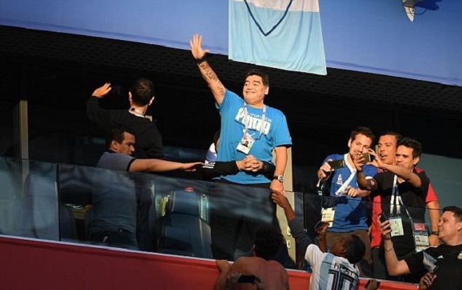 SỐC trước số tiền mà FIFA chi trả cho Maradona