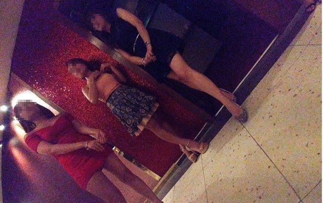 Chốn mua bán tình dục tràn lan - mặt trái ít biết về khu phố sầm uất bậc nhất Singapore