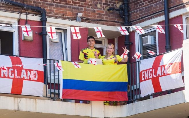 World Cup: Đêm đáng nhớ với gia đình người Colombia giữa khu phố rợp cờ Anh