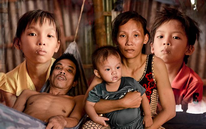 Người vợ tâm thần chăm 3 con thơ cùng chồng u não, đếm từng ngày còn sống: 'Dù chết cũng chỉ mong các con có cơ hội đến trường'