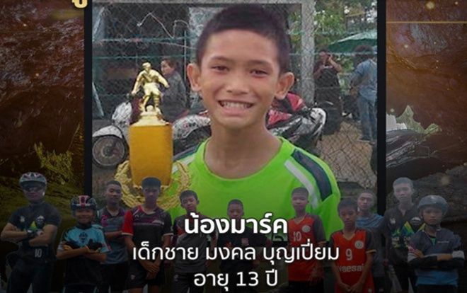 Cầu thủ nhí Thái Lan đầu tiên được đưa khỏi hang là ai?