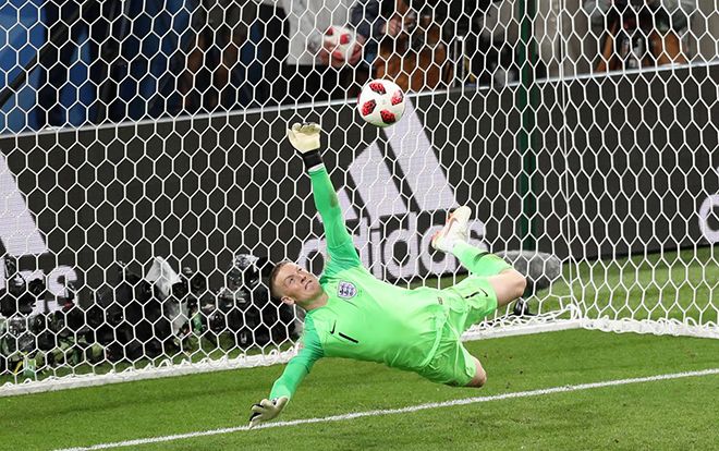 Vì sao những quả penalty là quá khắc nghiệt và thiếu công bằng cho các thủ môn?