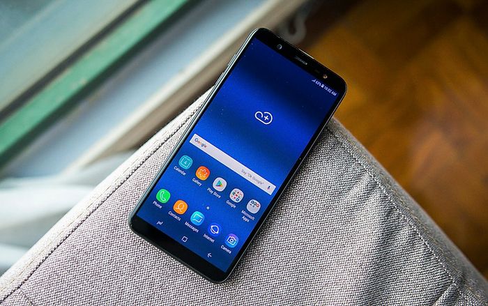 Samsung ra mắt Galaxy J8 tại Việt Nam: Màn hình tràn viền, camera kép