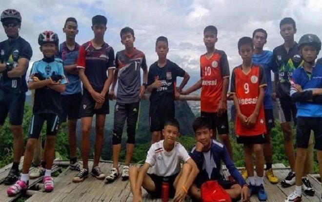 Đội bóng Lợn Hoang và trận đấu sinh tử