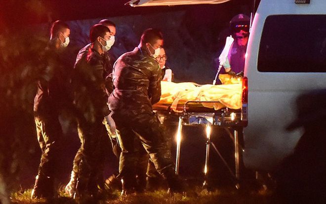 Sức khỏe hiện giờ của 8 cầu thủ đội bóng Thái Lan được giải cứu khỏi hang ra sao