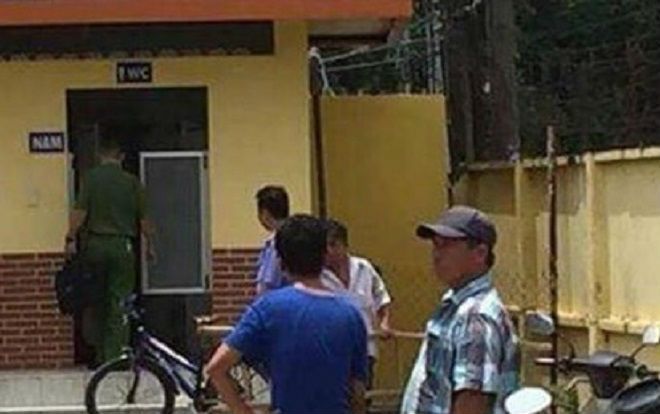 Người đàn ông nằm chết bất thường trong nhà vệ sinh cây xăng