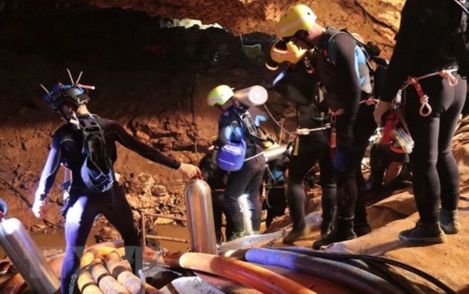 Tiết lộ nhiều tin gây sốc về chiến dịch giải cứu đội bóng Lợn Rừng