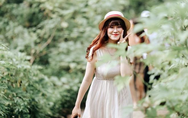 10X con nhà người ta: Xinh đẹp-tài năng-điểm 10 môn Lịch sử THPT quốc gia khiến dân mạng ghen tỵ